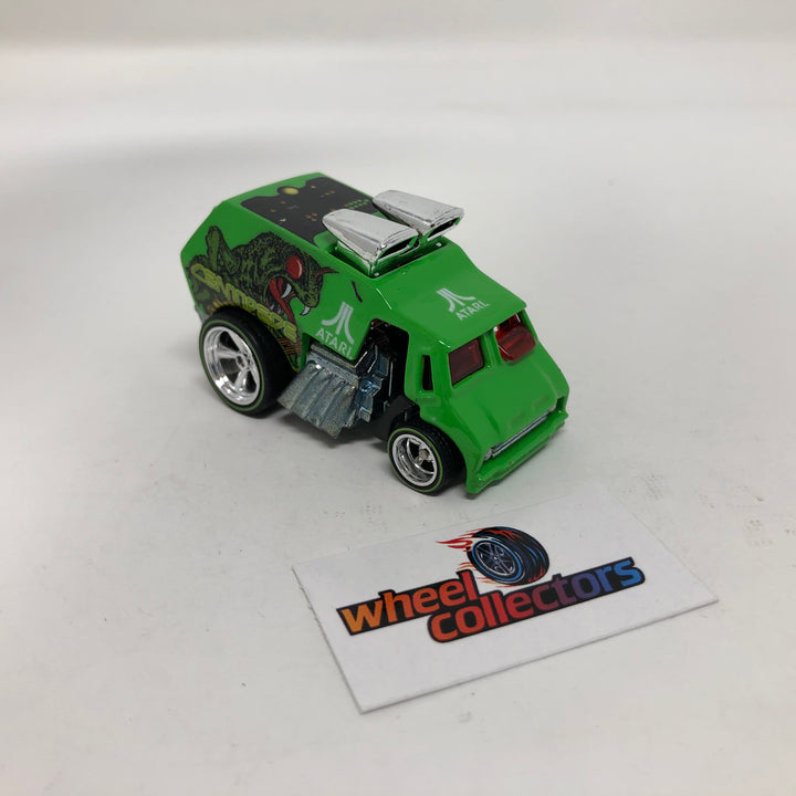 Cool-One Atari Centipede * Hot Wheels 1:64 scale Loose