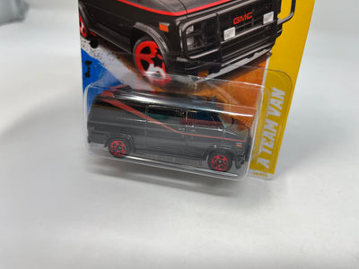 A Team Van #39 * 2011 Hot Wheels