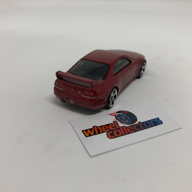 Nissan Skyline GT-R * Hot Wheels 1:64 scale Loose Diecast