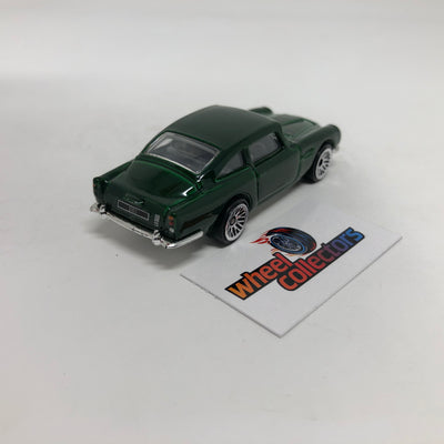 1963 Aston Matin DB5 * Hot Wheels 1:64 scale Loose Diecast