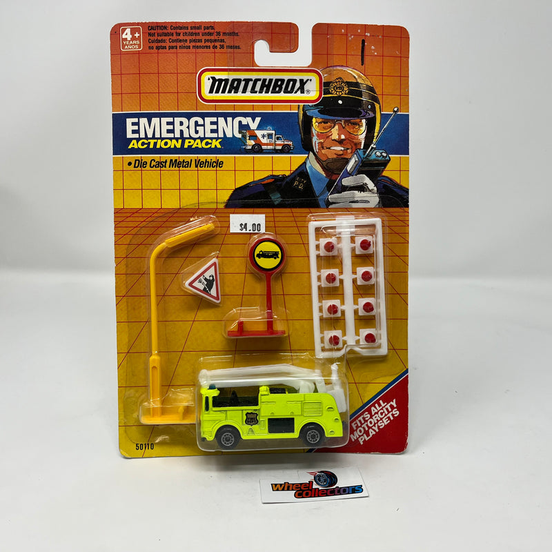 Snorkle Fire Truck & Accessories * 1996 Matchbox Emergency Action Pack