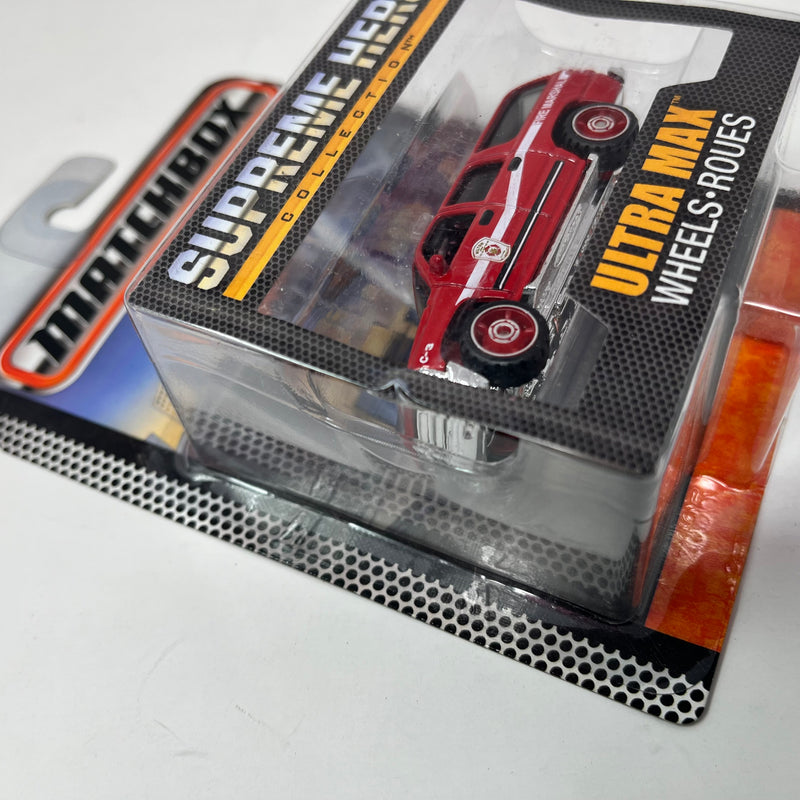 Chevy Suburban * Matchbox Supreme Hero Collection