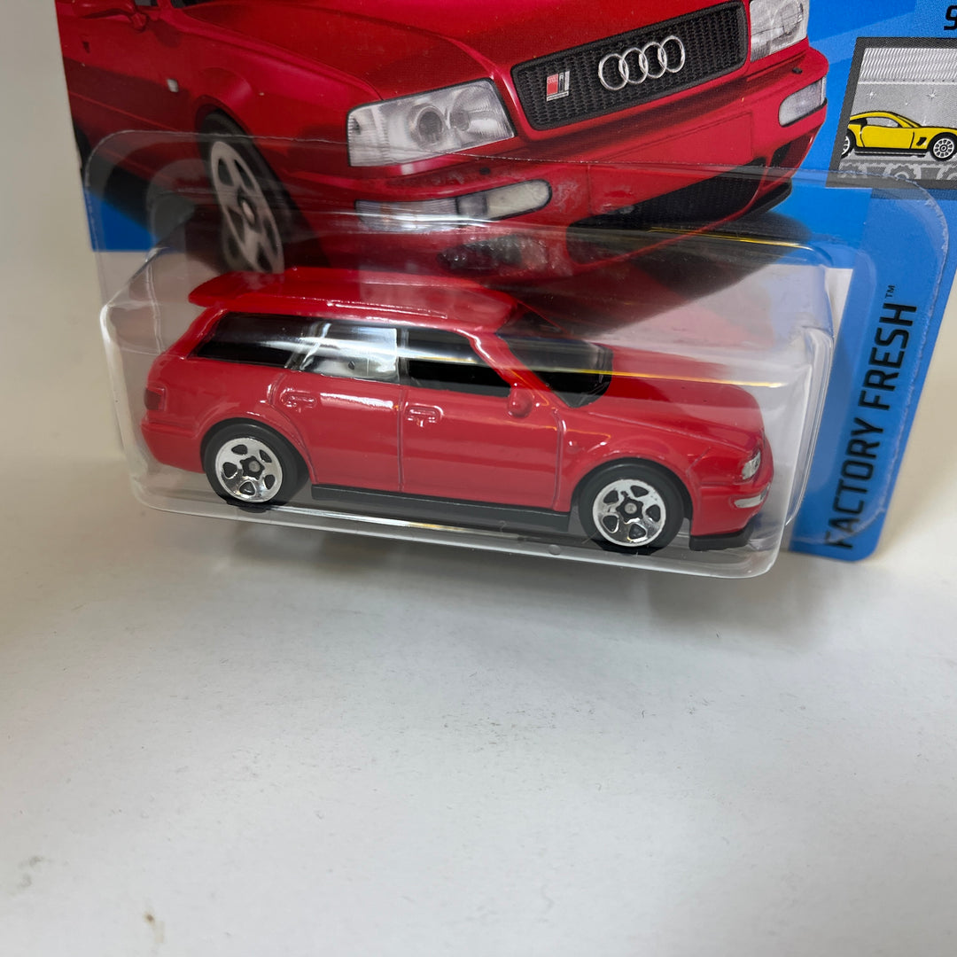 94 Audi Avant RS2 #133 * RED * 2024 Hot Wheels Case G Short Card