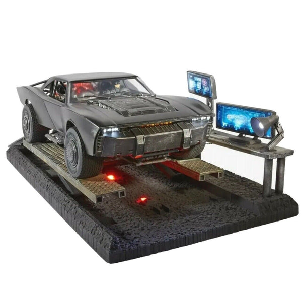 The Batman Hot Wheels The Ultimate Batmobile R/C 1:10 Scale REMOTE CONTROL RADIO