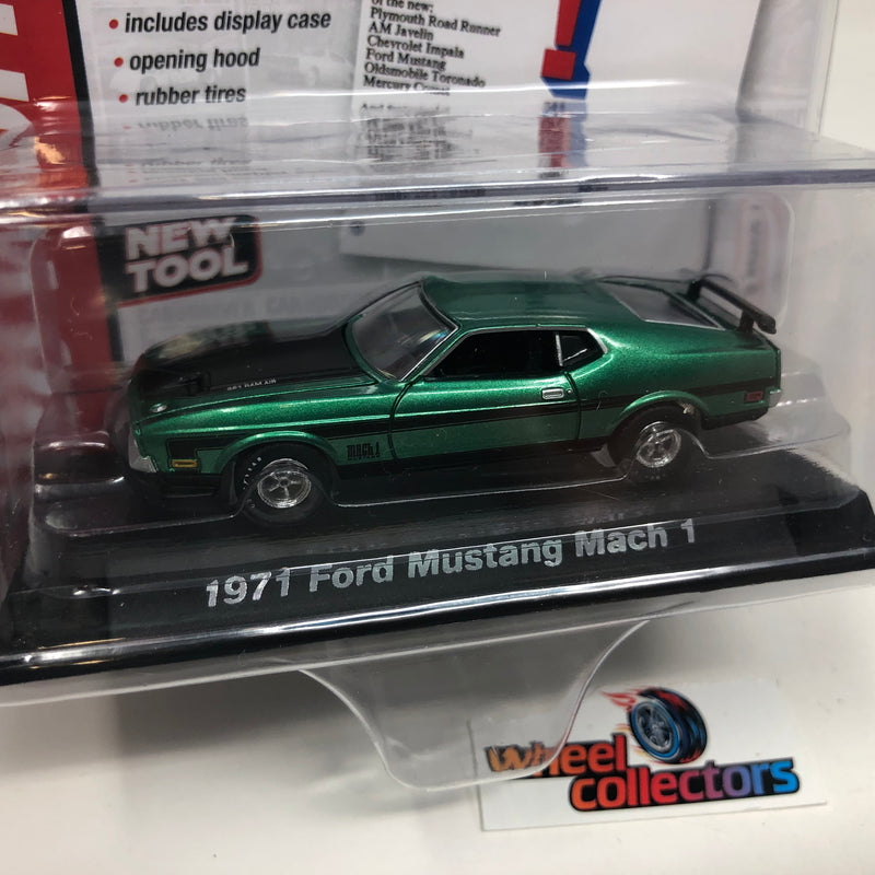 1971 Ford Mustang Mach 1 * Auto World Car and Driver 1:64 Scale