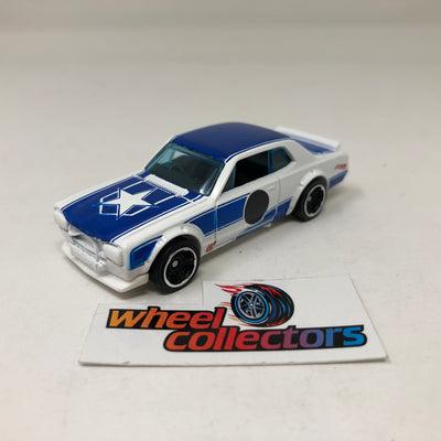 Nissan Skyline H/T 2000GT-X * White * Hot Wheels Loose 1:64 Scale
