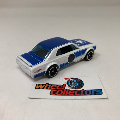 Nissan Skyline H/T 2000GT-X * White * Hot Wheels Loose 1:64 Scale