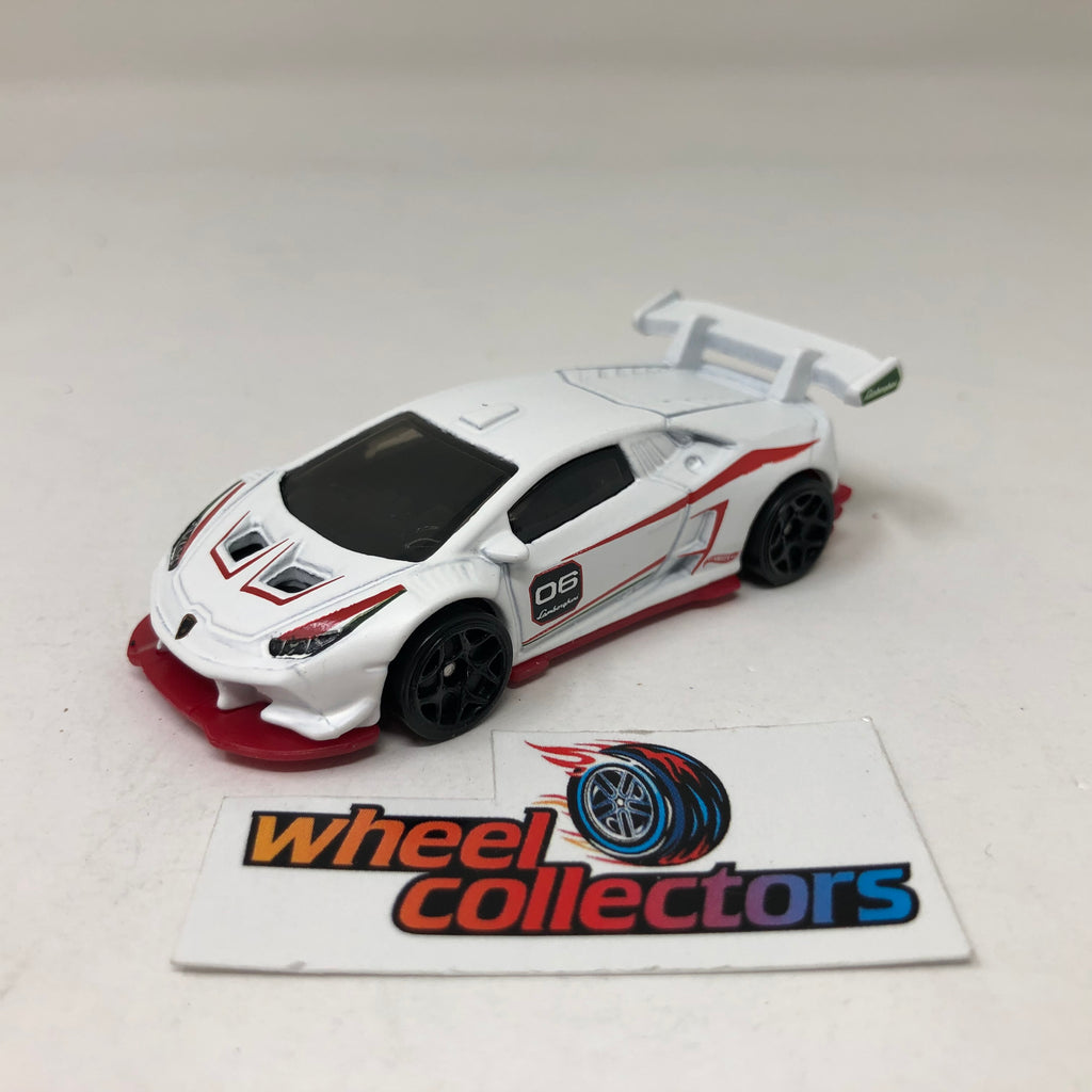 Hot Wheels Lamborghini Huracán LP 620-2 IMG_0350_2b58d09d-9e45-4eac-