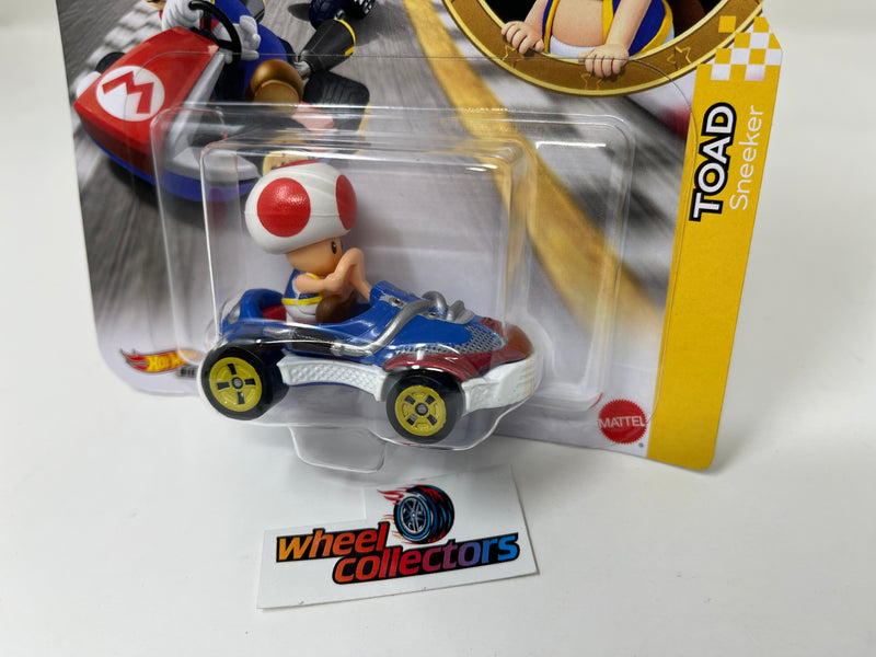 Toad Sneeker * 2022 Hot Wheels MARIO KART Nintendo Case W Release