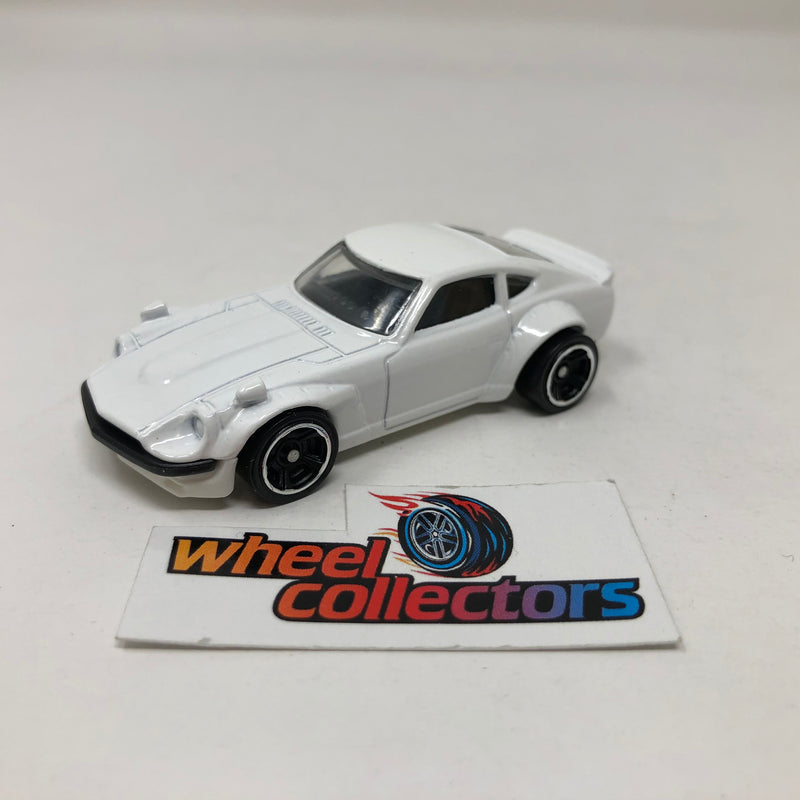 Custom Datsun 240Z * White * Hot Wheels Loose 1:64 Scale