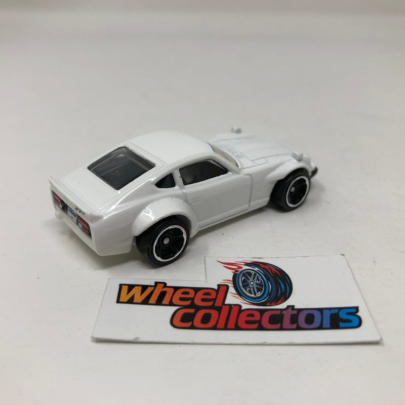 Custom Datsun 240Z * White * Hot Wheels Loose 1:64 Scale