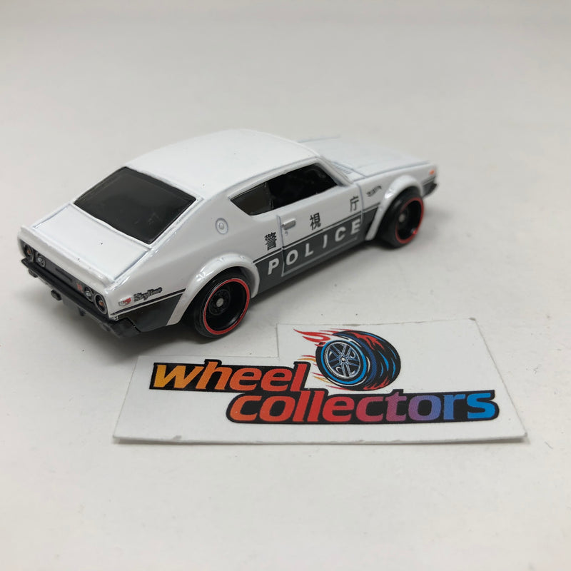 Nissan Skyline 2000 GT-R Police * White * Hot Wheels Loose 1:64 Scale