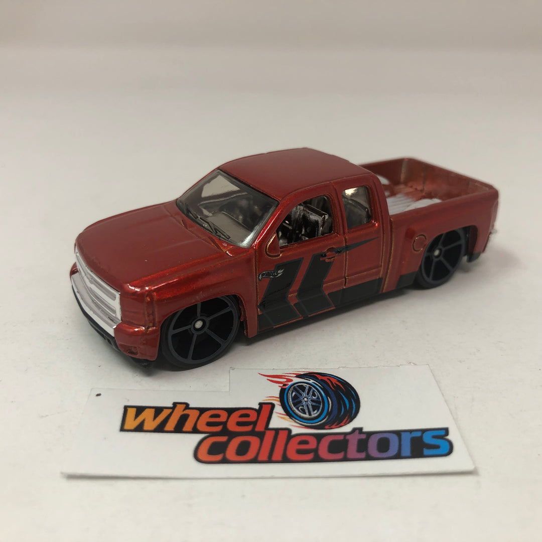 HW store Chevy Silverado