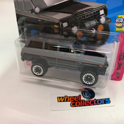 1988 Jeep Wagoneer #52 * Grey * 2023 Hot Wheels Case D Short Card