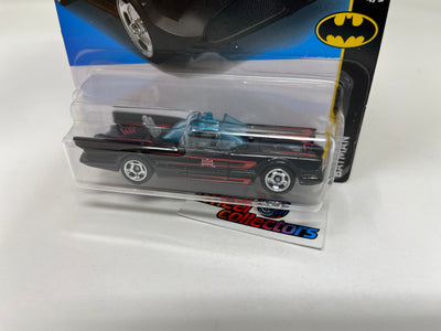 TV Series Batmobile #131 * Batman * 2022 Hot Wheels