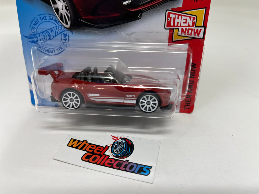 Hot Wheels Mazda MX-5 Miata Then And Now 2021 - Edizione Limitata 129/250, Short Card - Foto 6