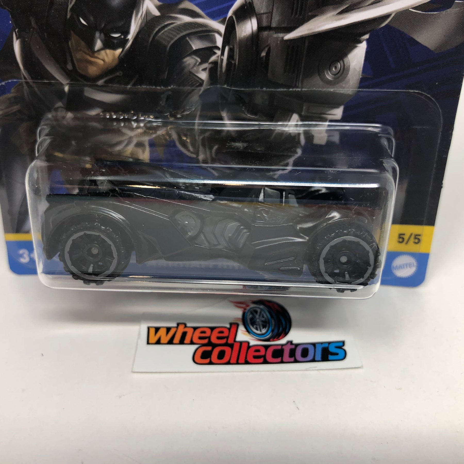 Carrinho Hot Wheels Batman: Arkham Knight Batmobile Ed 2021