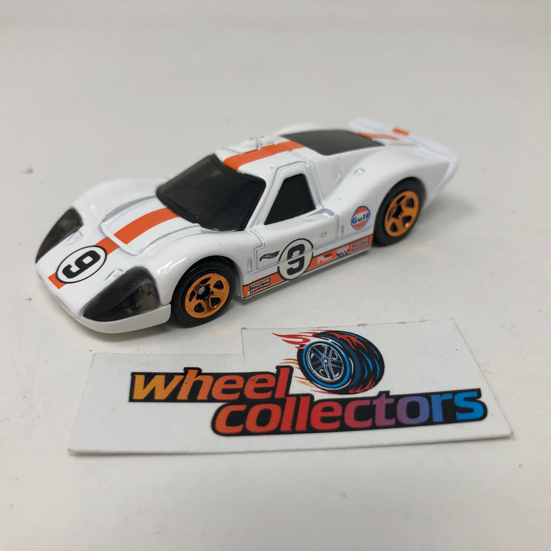 67 Ford GT40 MK.IV * White * Hot Wheels Loose 1:64 Scale
