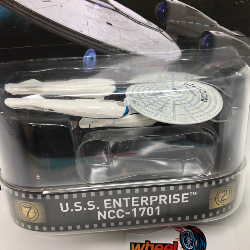 USS Enterprise NCC-1701 Star Trek * Hot Wheels Retro Entertainment