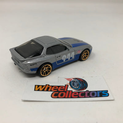 '89 Porsche 944 Turbo * Blue / Silver * Hot Wheels 1:64 scale Diecast Loose