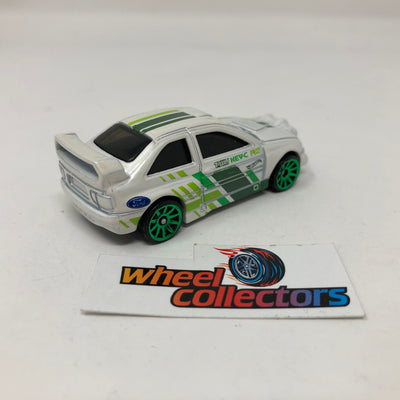 Escort Rally * White * Hot Wheels 1:64 scale Diecast Loose