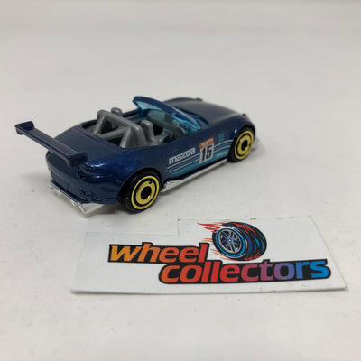 2015 Mazda MX-5 Miata * Blue * Hot Wheels 1:64 scale Diecast Loose