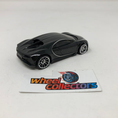 '16 Bugatti Chiron * Black * Hot Wheels 1:64 scale Diecast Loose