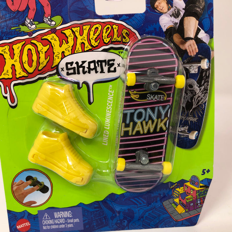 2023 Hot Wheels Skate Boards Tony Hawk * LINED LUMINESCENCE & Shoes