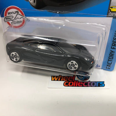 McLaren F1 #107 * Black * 2022 Hot Wheels Case F