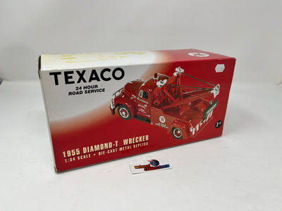 First Gear 19-2430 Texaco 1955 Diamond T Wrecker Tow Truck 1:34 Scale