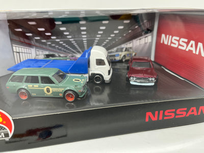 Hot Wheels Premium Car Culture Team Transport Set Nissan Diorama