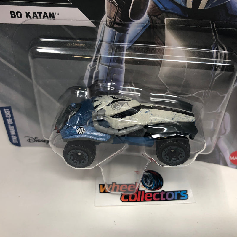 Bo Katan MANDALORIAN * Hot Wheels STAR WARS Disney Character Cars Case E
