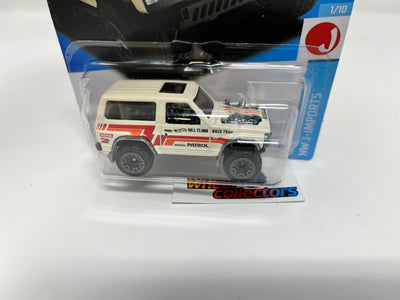 Nissan Patrol Custom #20 * White * 2023 Hot Wheels