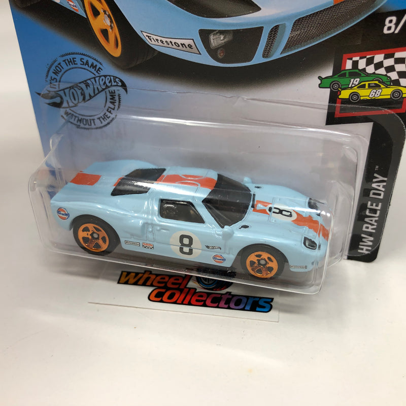 Ford GT-40 