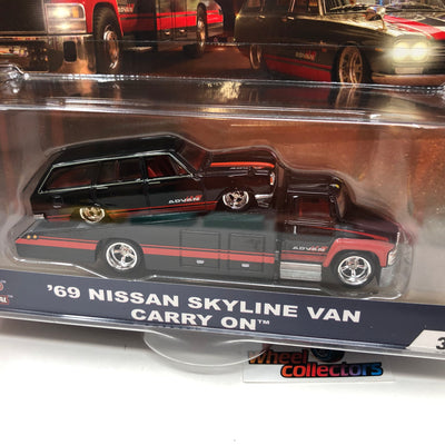 '69 Nissan Skyline Van & Carry On * Hot Wheels Team Transport Car Culture