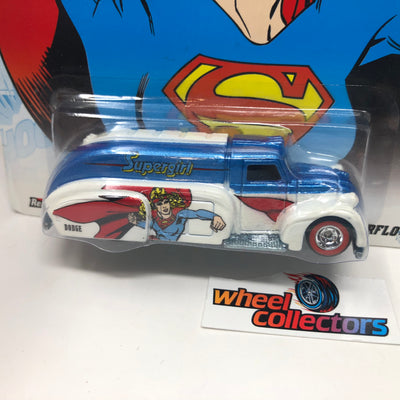 '38 Dodge Airflow Supergirl * Hot Wheels Pop Culture DC Comics