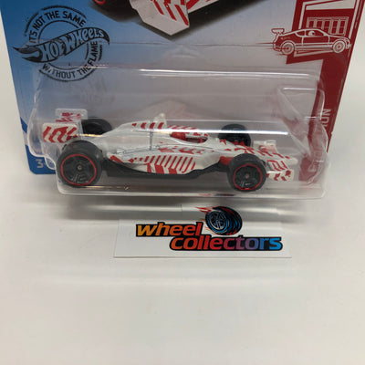 Indy 500 Oval #25 * White/Red Target Only * 2020 Hot Wheels