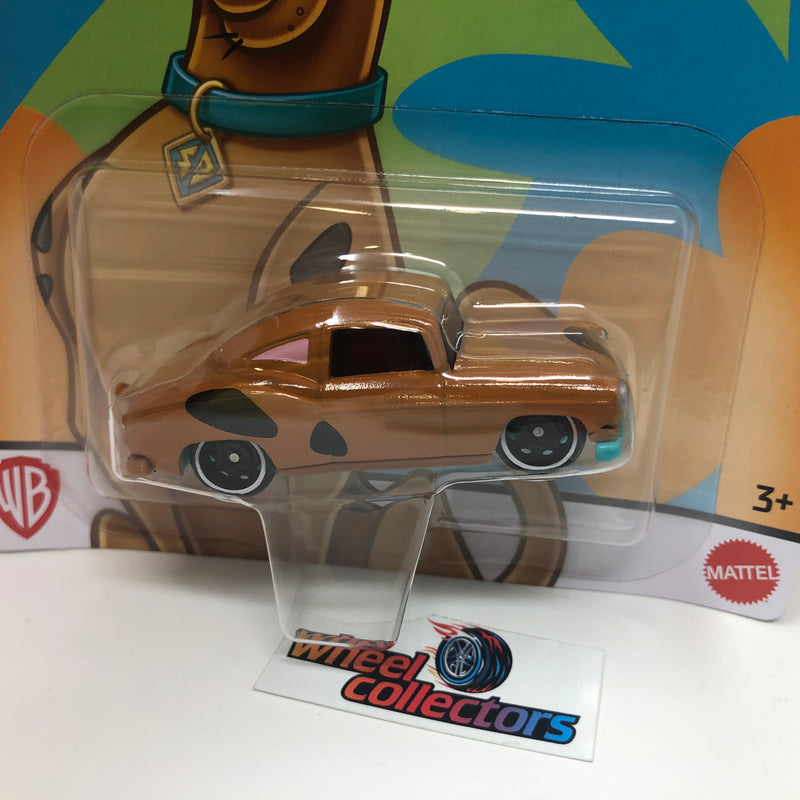 Scooby-Doo WB * 2022 Hot Wheels Character Cars Case D