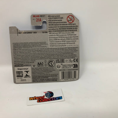 Rodger Dodger #32 * White * 2023 Hot Wheels Case A Release Short Card