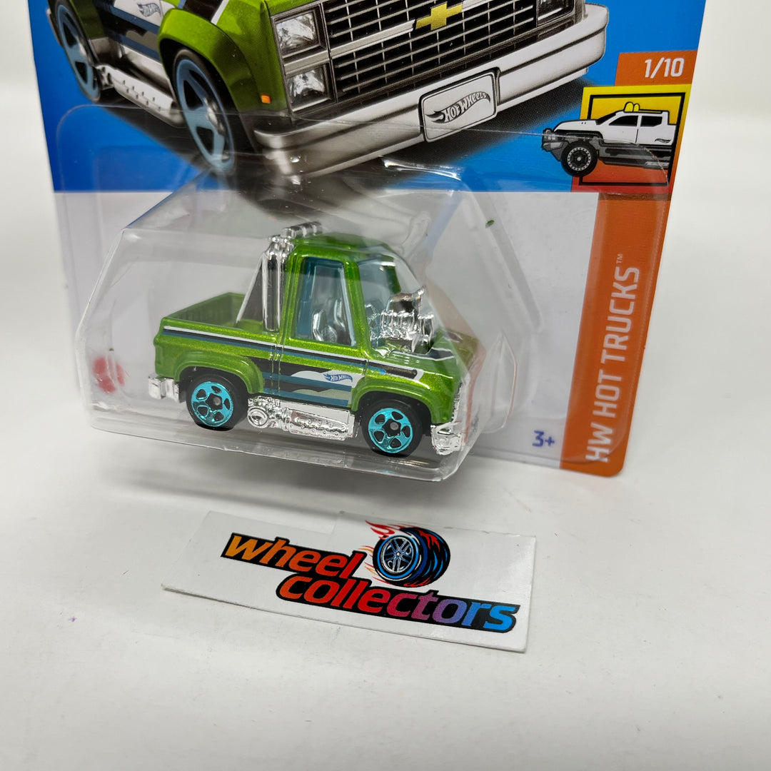 Hotwheelsコンベンション silverado ( sample) Hot Wheels 2025 NEW Case Q '83 Chevy Silverado Black SC