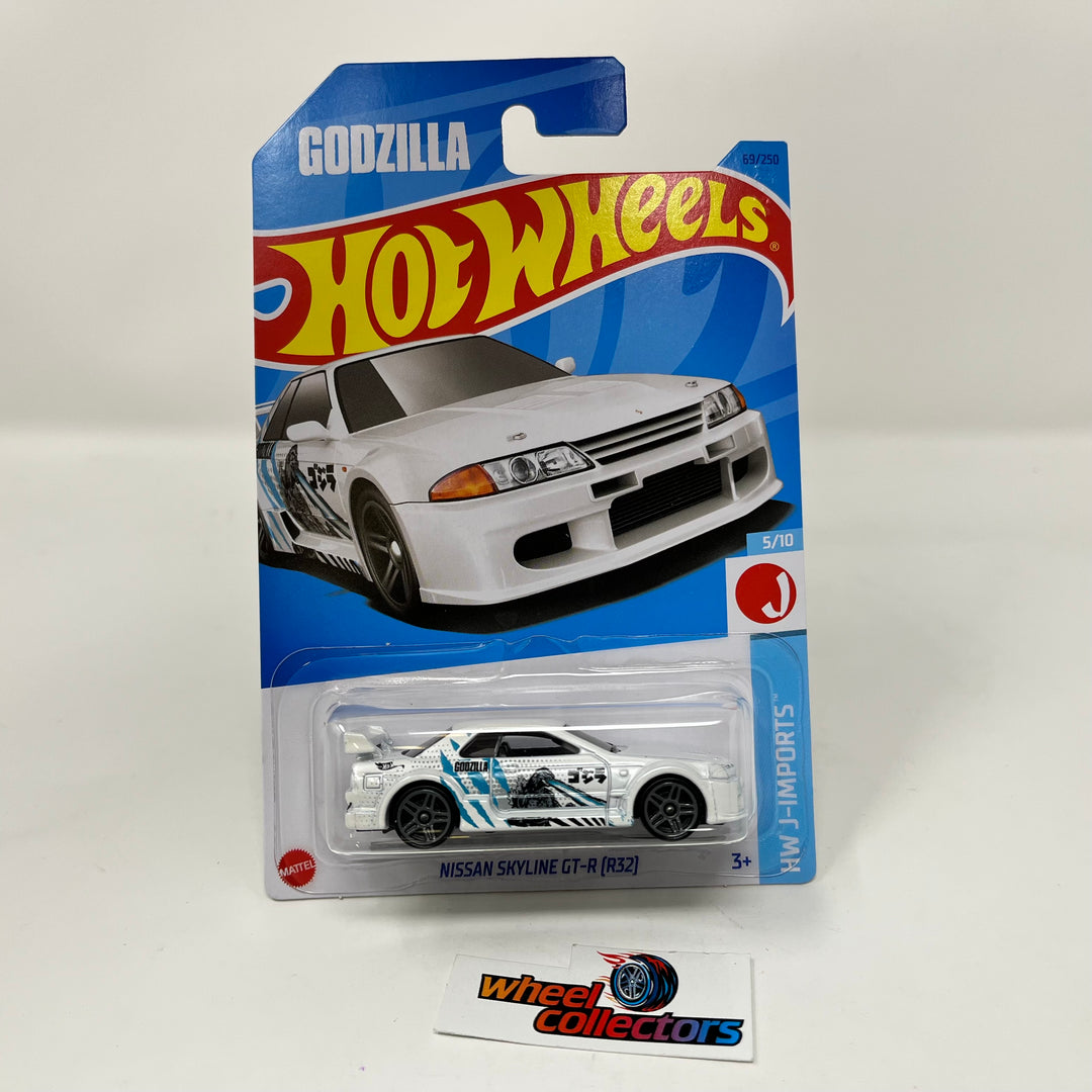 Nissan Skyline GT-R (R32) Godzilla #69 * White * 2023 Hot Wheels Case E