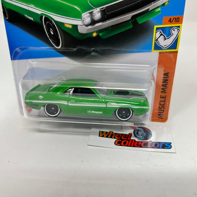 '70 Dodge Hemi Challenger #123 * Green * 2023 Hot Wheels Case F